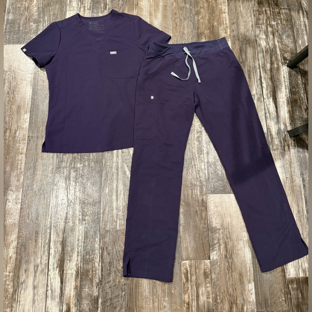 Figs Scrub Set. Purple Shadow.